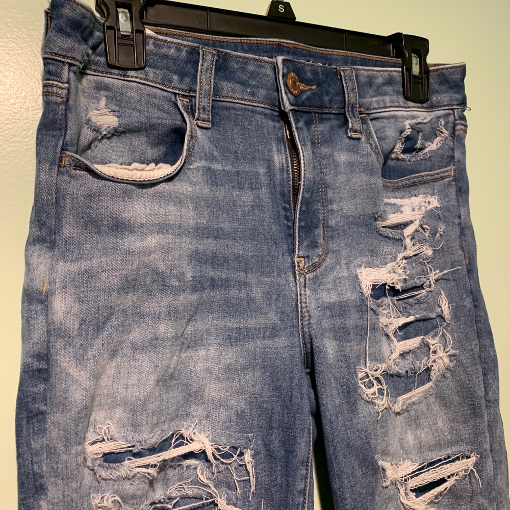 Light Wash High-Rise Jegging